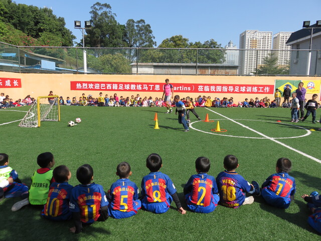 广西云：广西新增80所校园足球特色学校(图1)